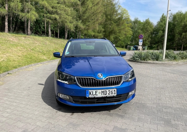 Skoda Fabia cena 37900 przebieg: 160000, rok produkcji 2017 z Olszyna małe 781